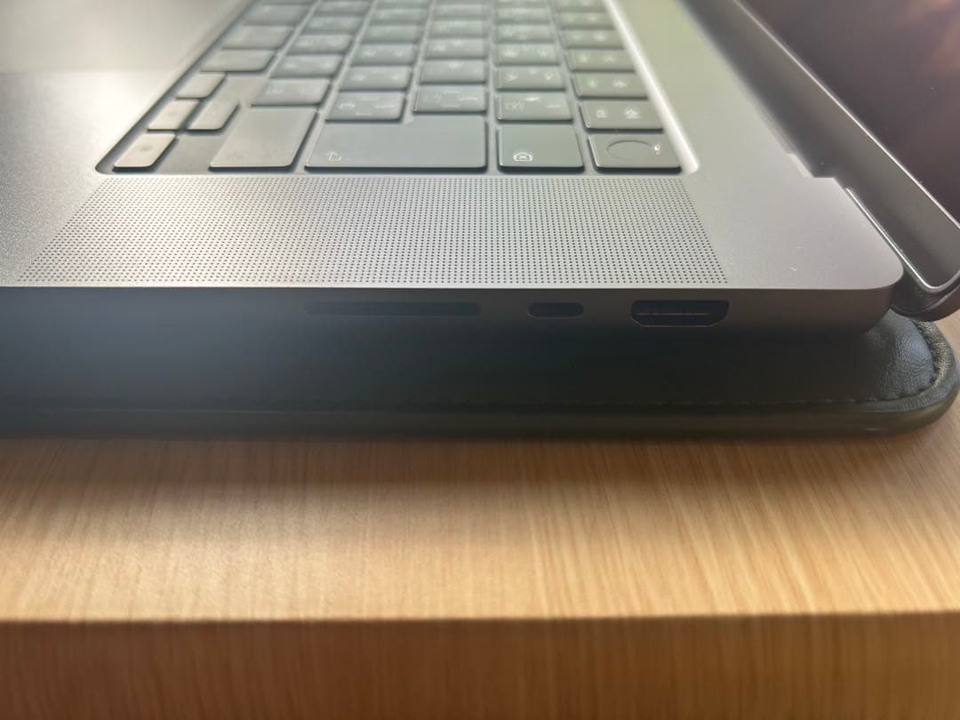 ◎美品◎【MacBook Pro M4max】16インチ128GB 4TB