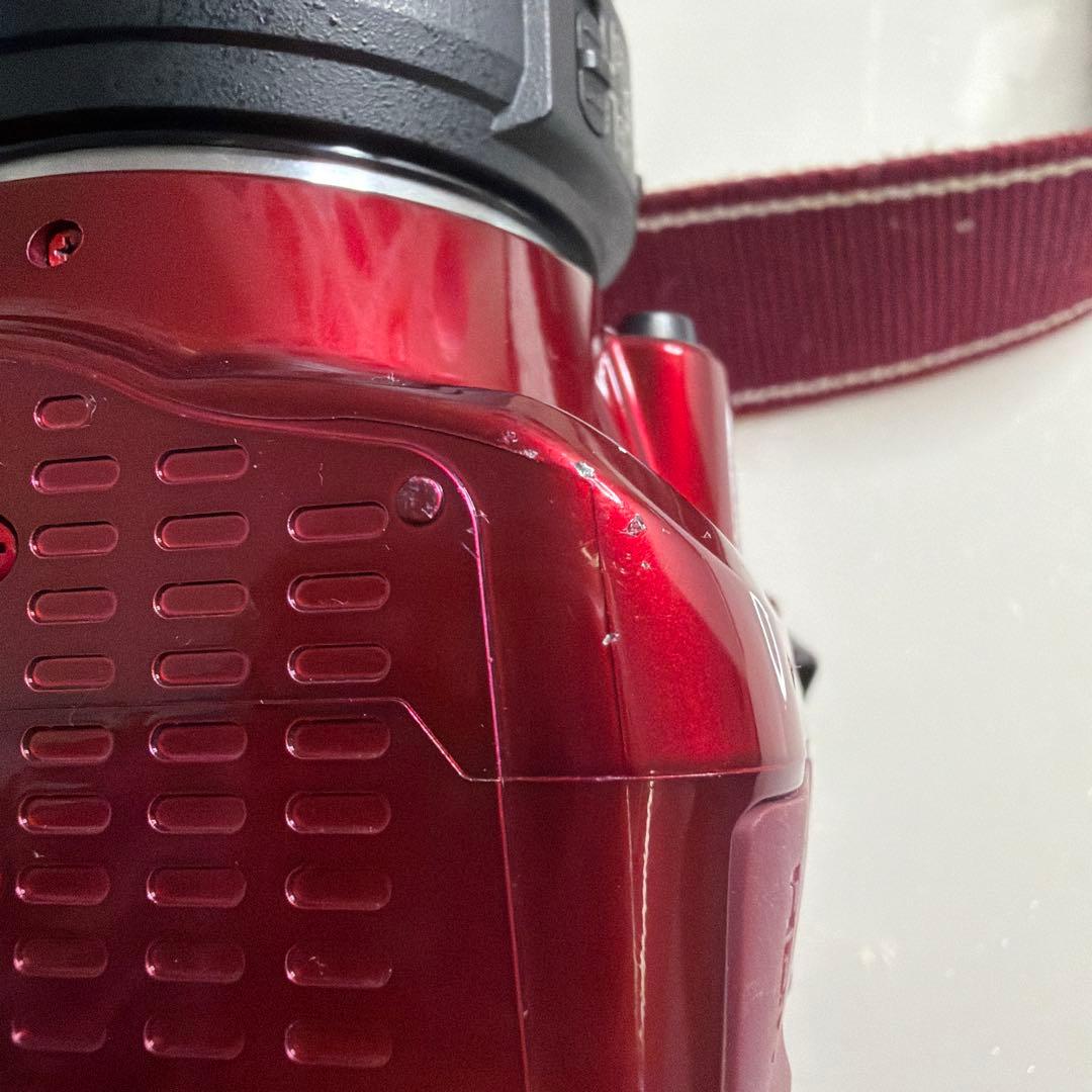 Nikon D3300レッド