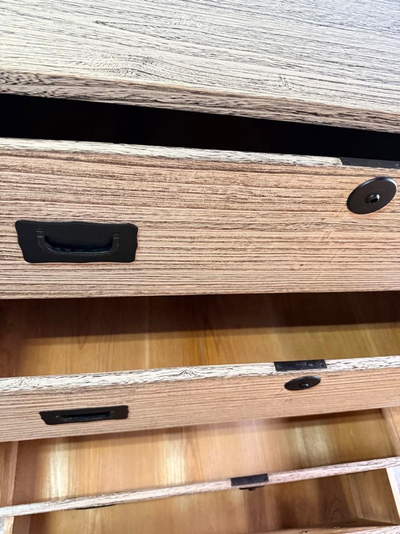 【値下げ】送料込み　中古　桐箪笥　着物　2段構成　4段引き出し