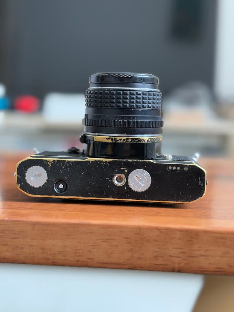 PENTAX MX SMC PENTAX-M 50mm f/1.4レンズ付き。