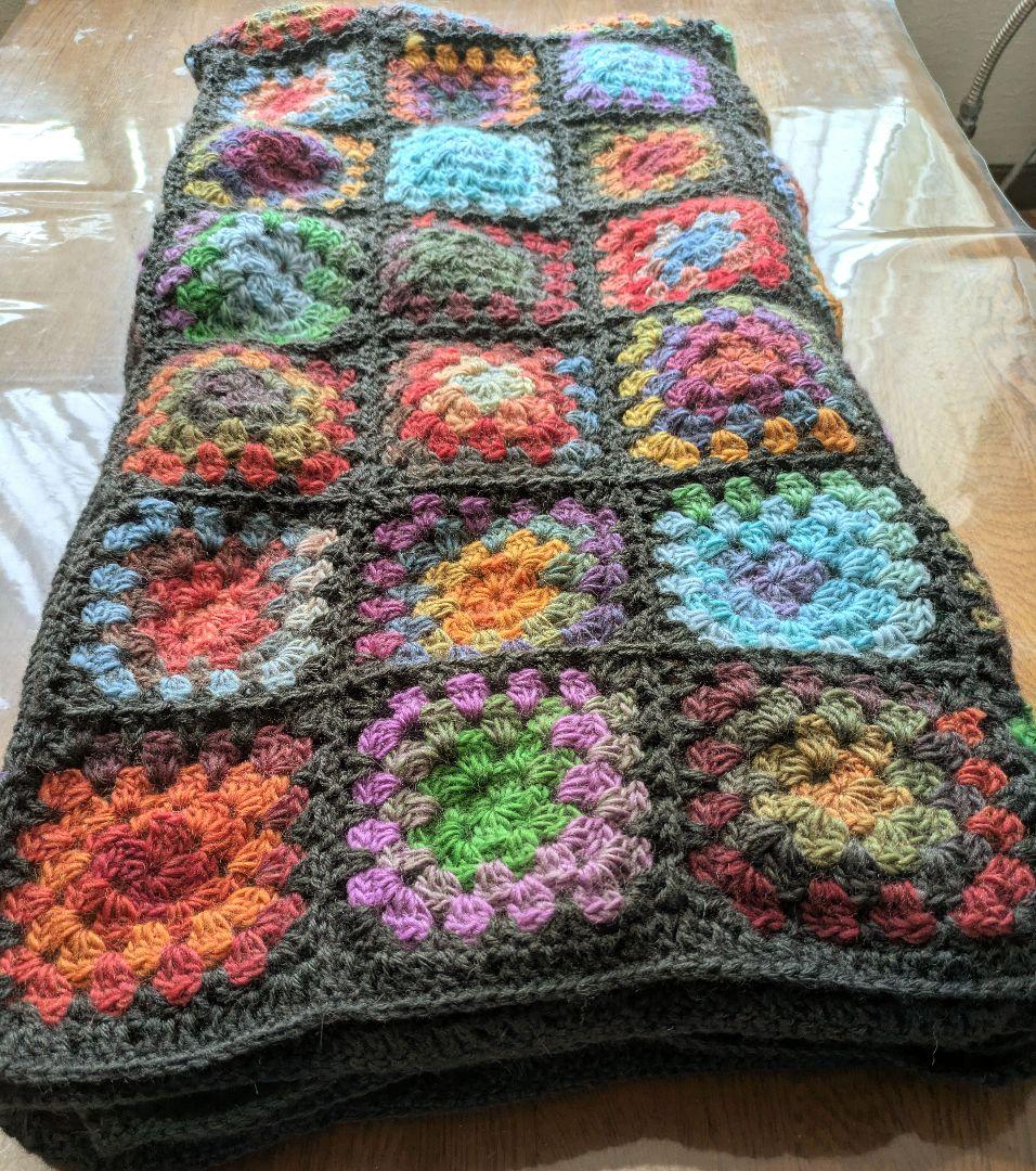 手編み　マルチカバー　こたつカバー　レトロポップ　ベッドカバー　アジアン雑貨