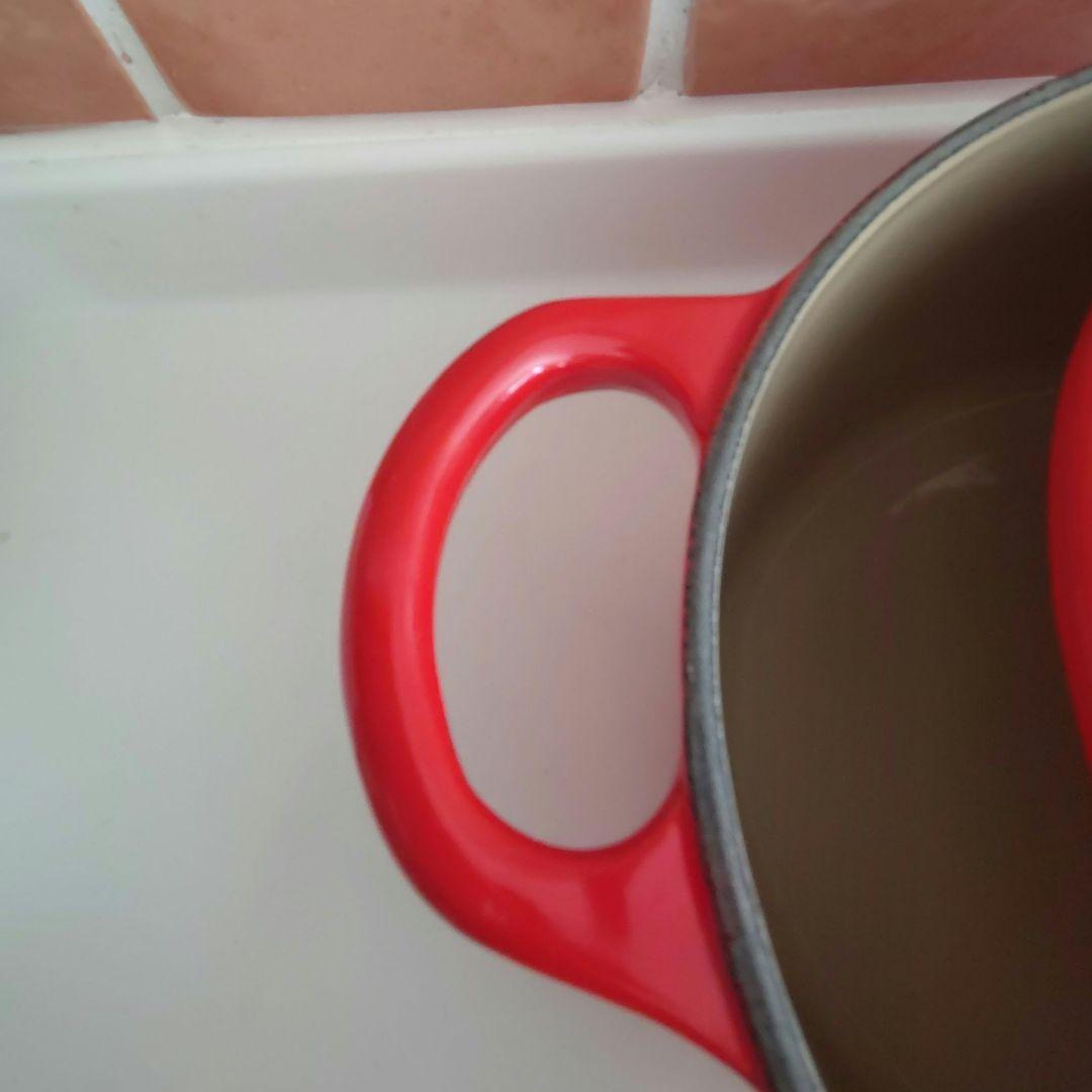 ルクルーゼ　ココットオーバル　25cm レッド　両手鍋