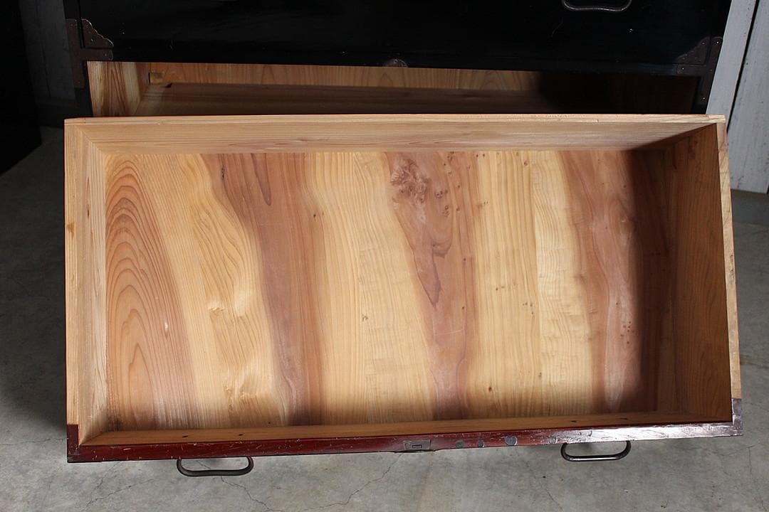 綺麗な丸金具庄内箪笥　3段　タンス　収納　古家具　古民家　時代家具