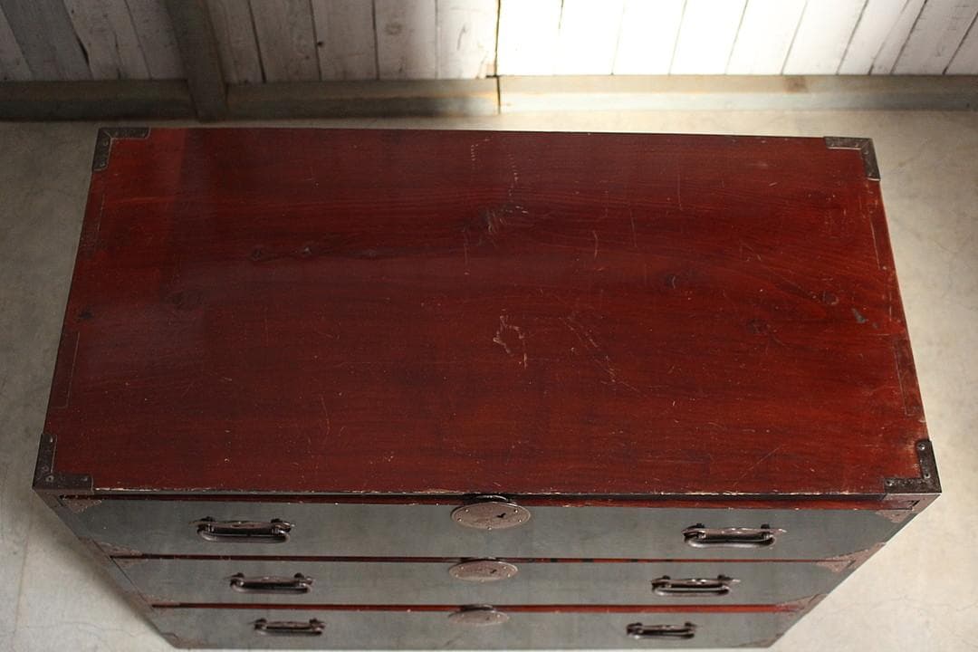 綺麗な丸金具庄内箪笥　3段　タンス　収納　古家具　古民家　時代家具