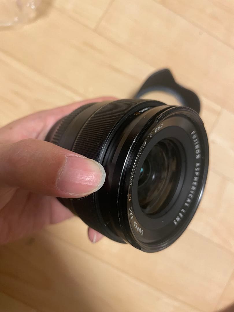 FUJIFILM XF23mmF1.4Rレンズ　レンズフード付き