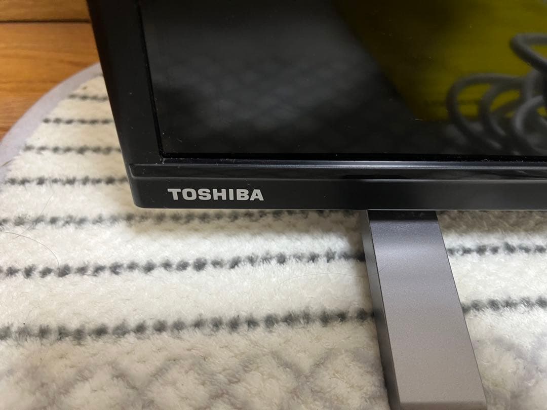 【美品】REGZA 32V34 2022年製　32インチ　送料込み　説明書等付