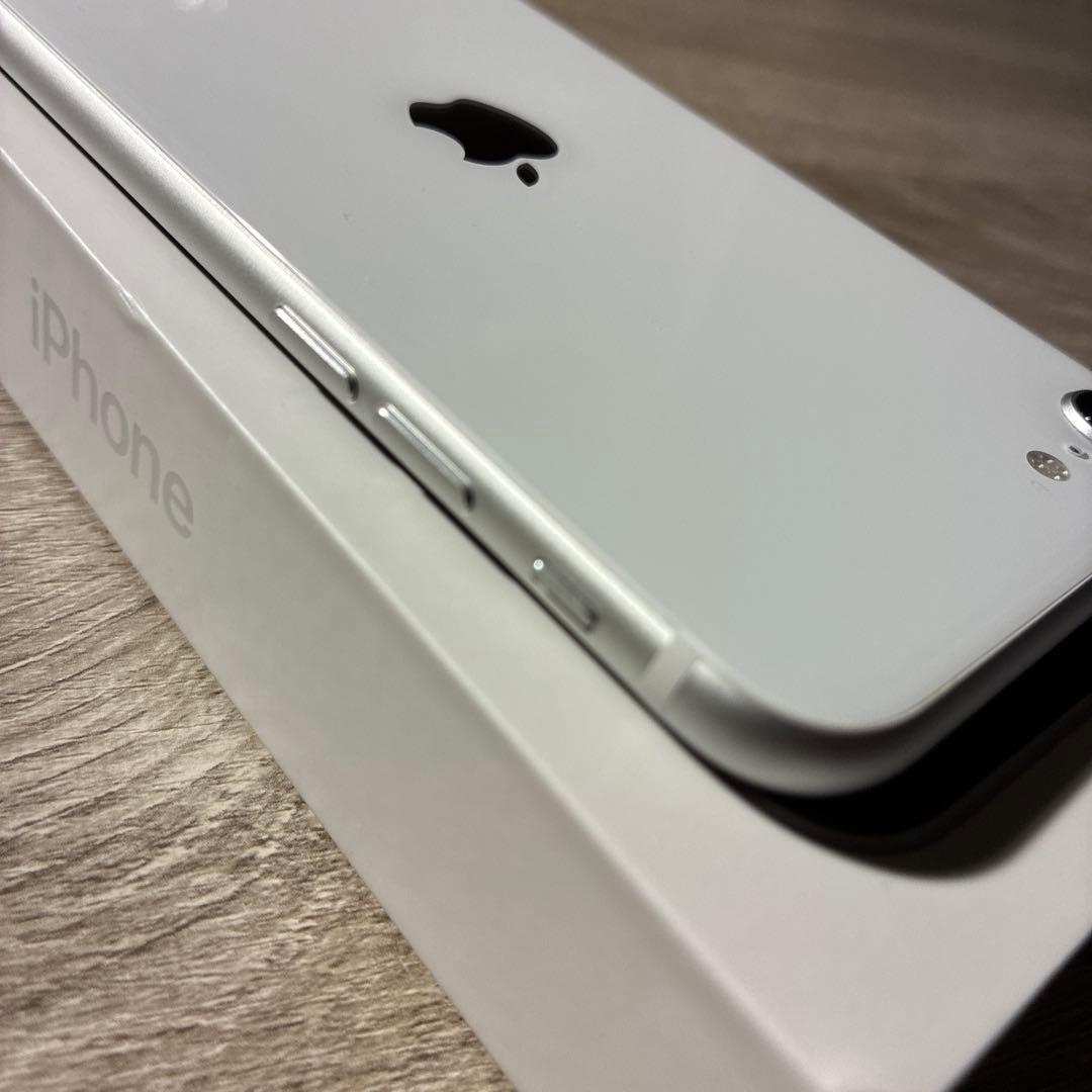 ★美品★ Apple iPhone SE 第2世代 ホワイト 64GB 本体