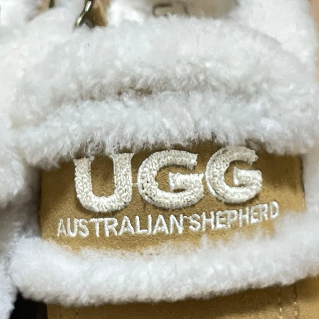 UGG AUSTRALIAN SHEPHERD ベージュ ムートンブーツ