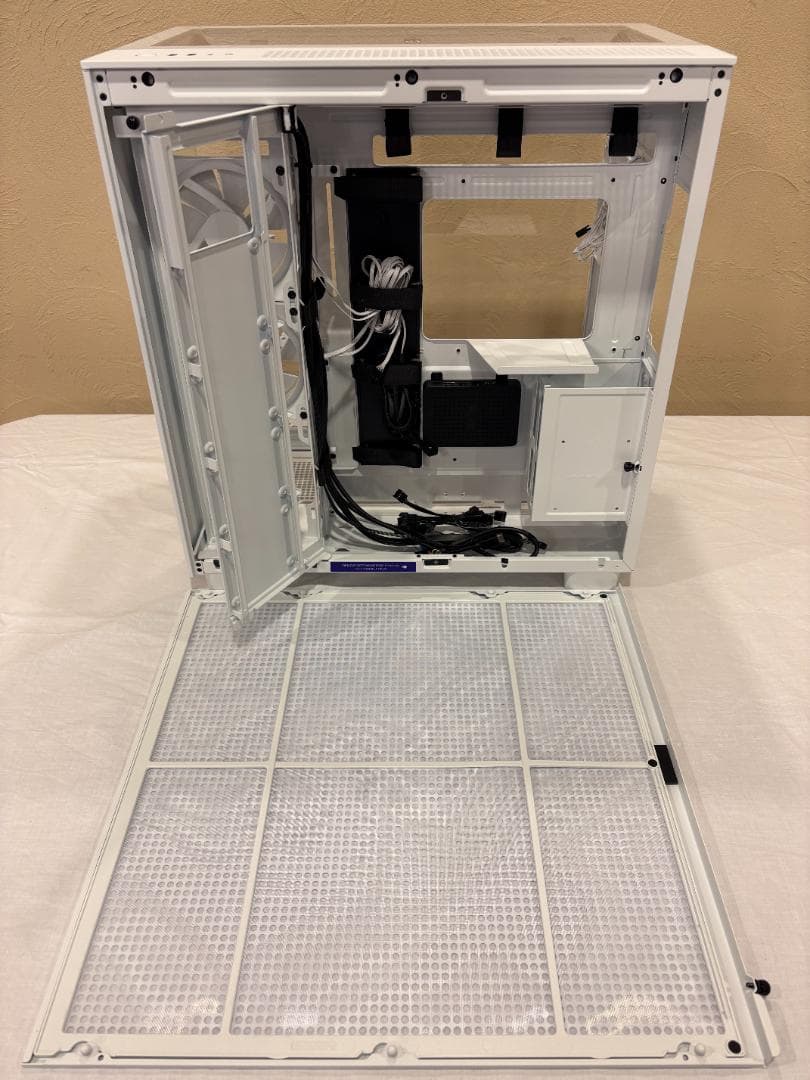 【美品】NZXT H9 Elite ホワイト PCケースCM-H91EW-01