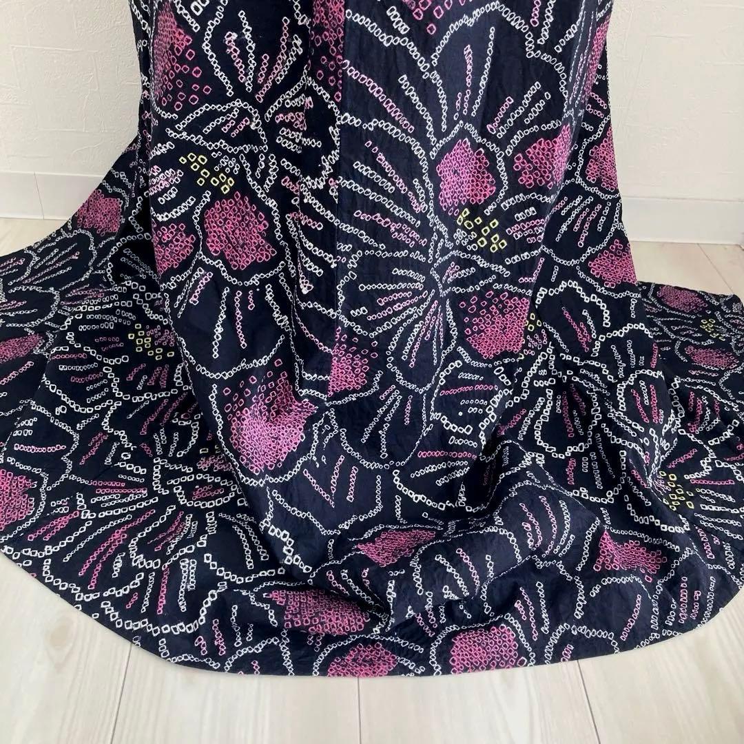 パゴス 有松鳴海絞り浴衣　黒地に大輪花模様　絞り浴衣　No.22