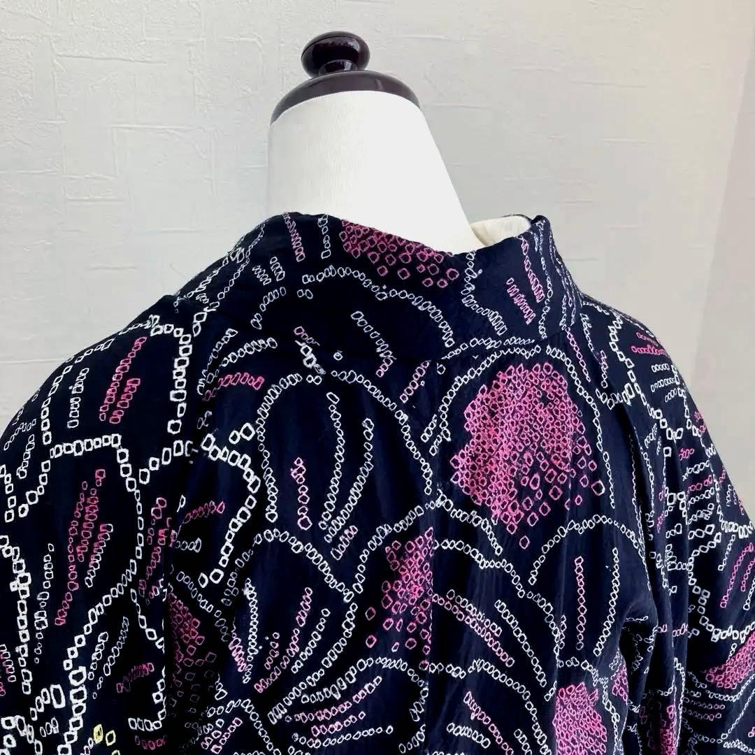 パゴス 有松鳴海絞り浴衣　黒地に大輪花模様　絞り浴衣　No.22