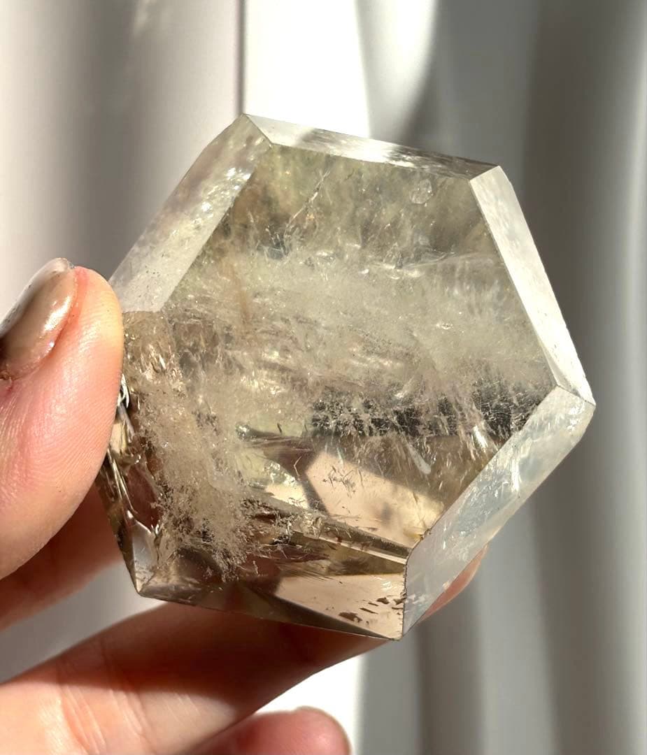 《高品質》ナチュラルスモーキー強虹・プリズム光ダイヤカット