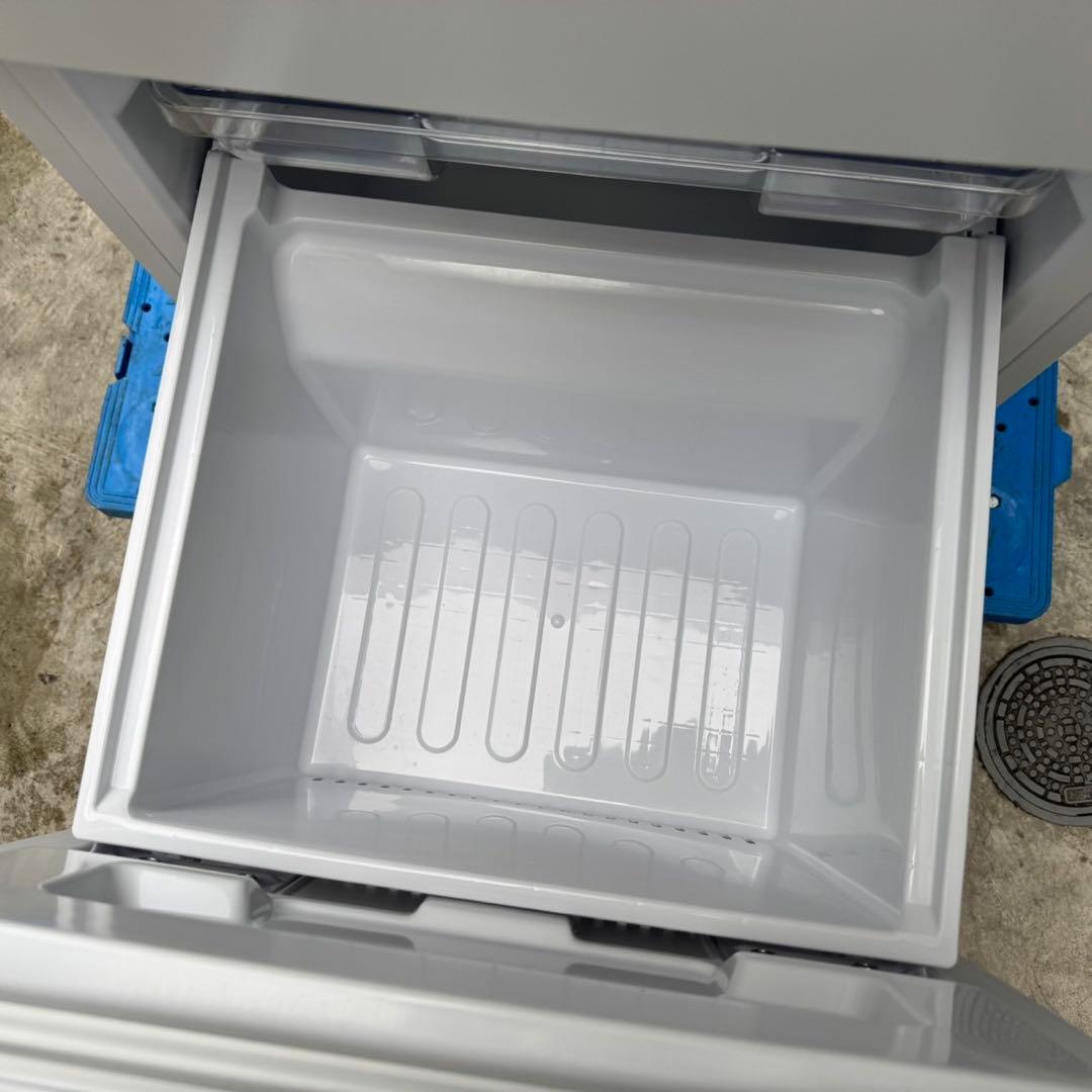 242⭐️2024年製美品★シャープ　冷蔵庫　右、左開き　自動霜取り　一人暮らし