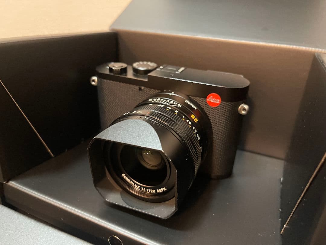 Leica Q2_予備バッテリー付き