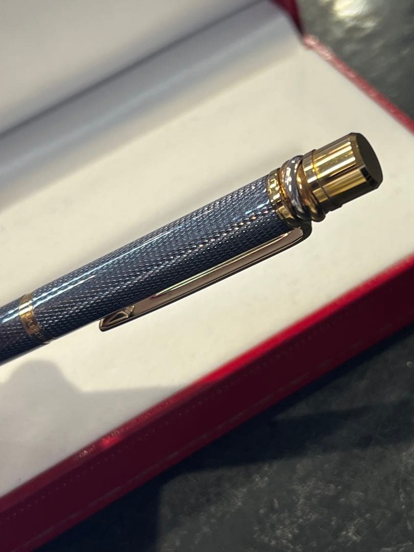 Must de cartierマストドゥカルティエ金色トリニティ黒ボールペン箱付