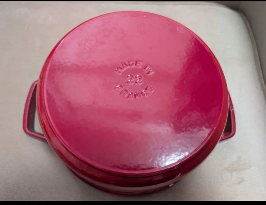 ストウブ22cm　チェリー正規店購入品