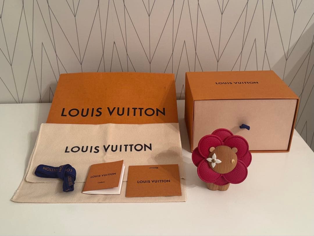 【LOUIS VUITTON】ヴィヴィエンヌ　ペチュラミニ　日本限定