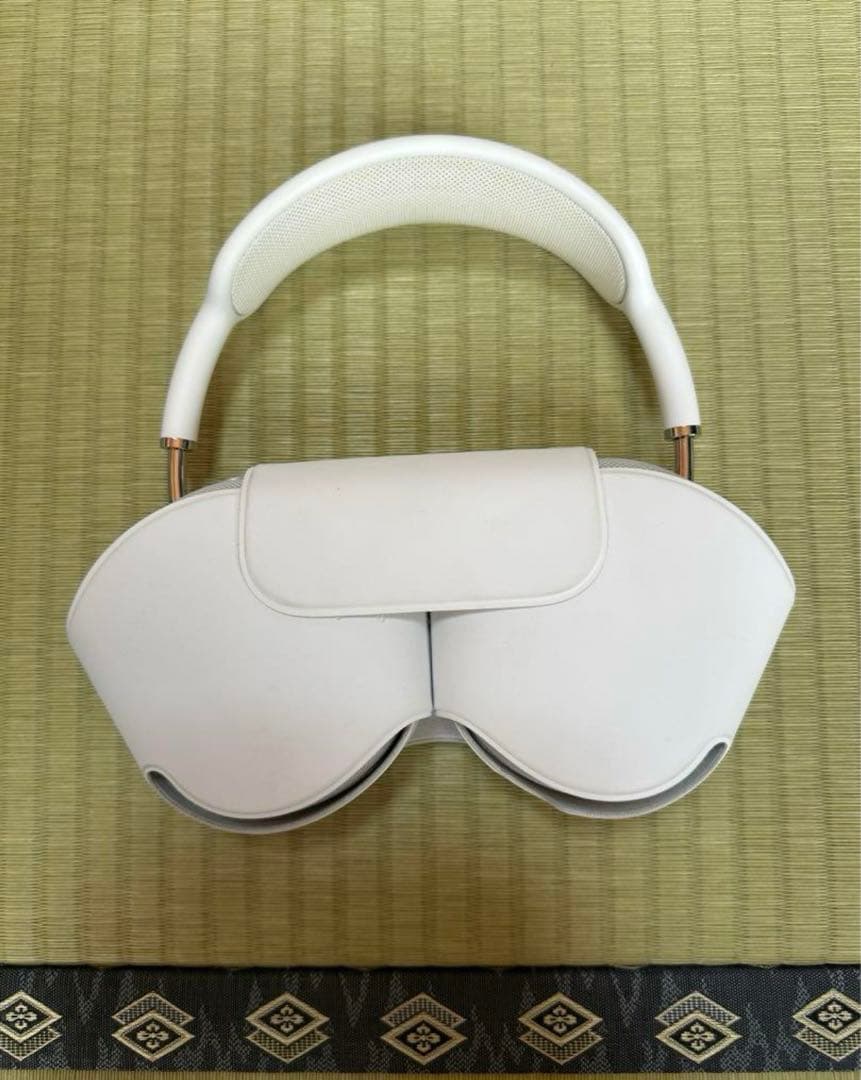 AirPods MAX シルバー