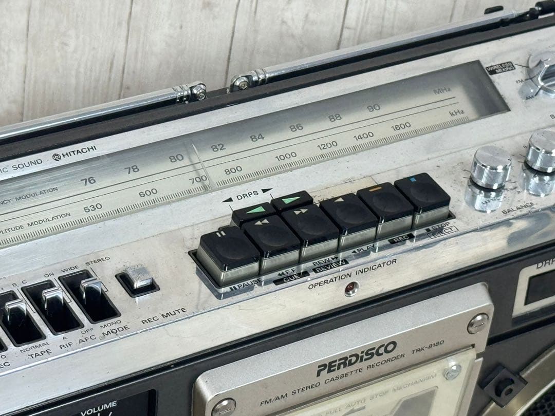 HITACHI日立TRK-8180 ラジカセ FM/AMラジオ レトロ