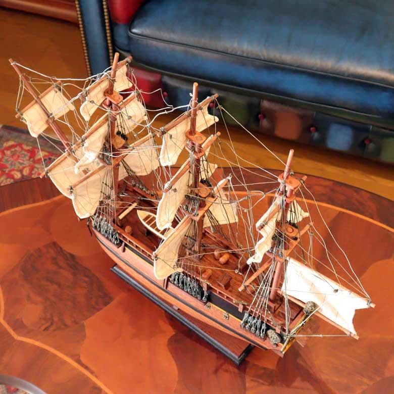 帆船 HMSエンデバー イギリス クック船長 モデルシップ