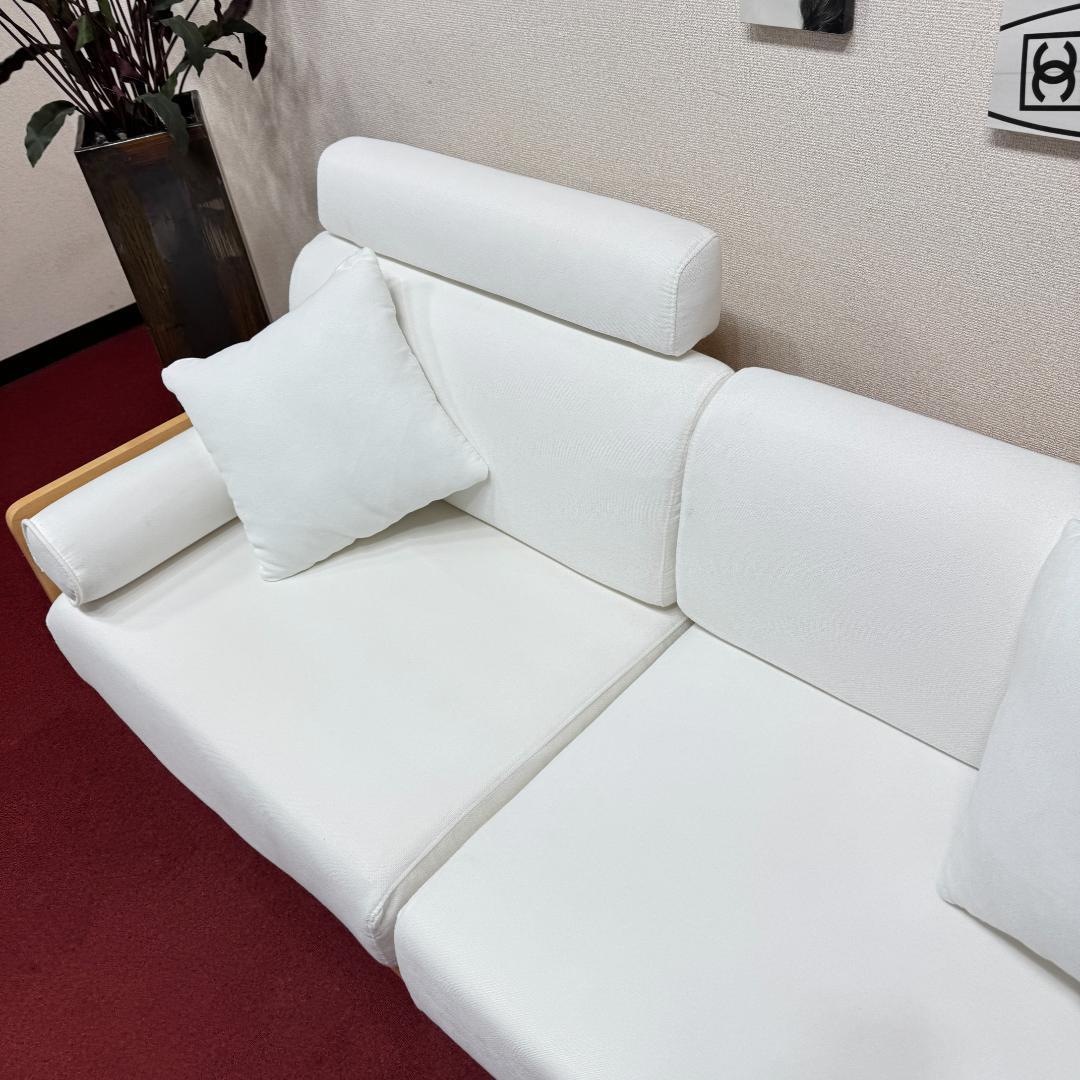 東京23区送料無料　美品2人掛けソファー　可愛い白！！