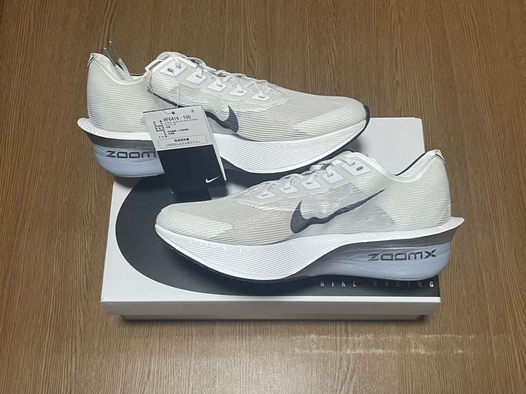 【新品未使用】NIKE ヴェイパーフライ4 【26.5cm】