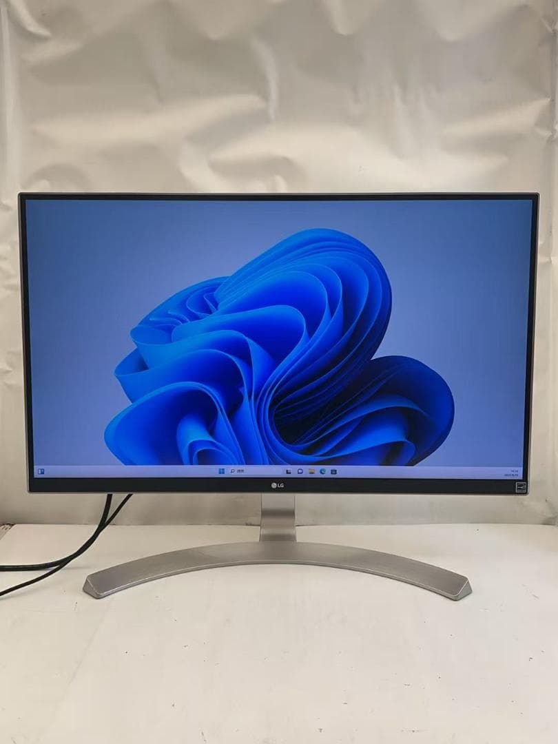 LG 27UD88-W 27インチモニター 4Kディスプレイ