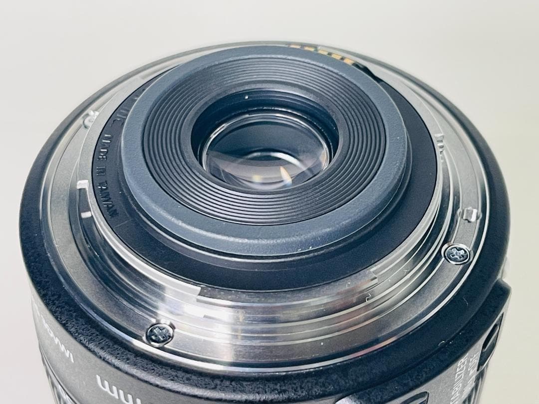 Canon キヤノン EF-S 18-135mm 3.5-5.6 IS STM