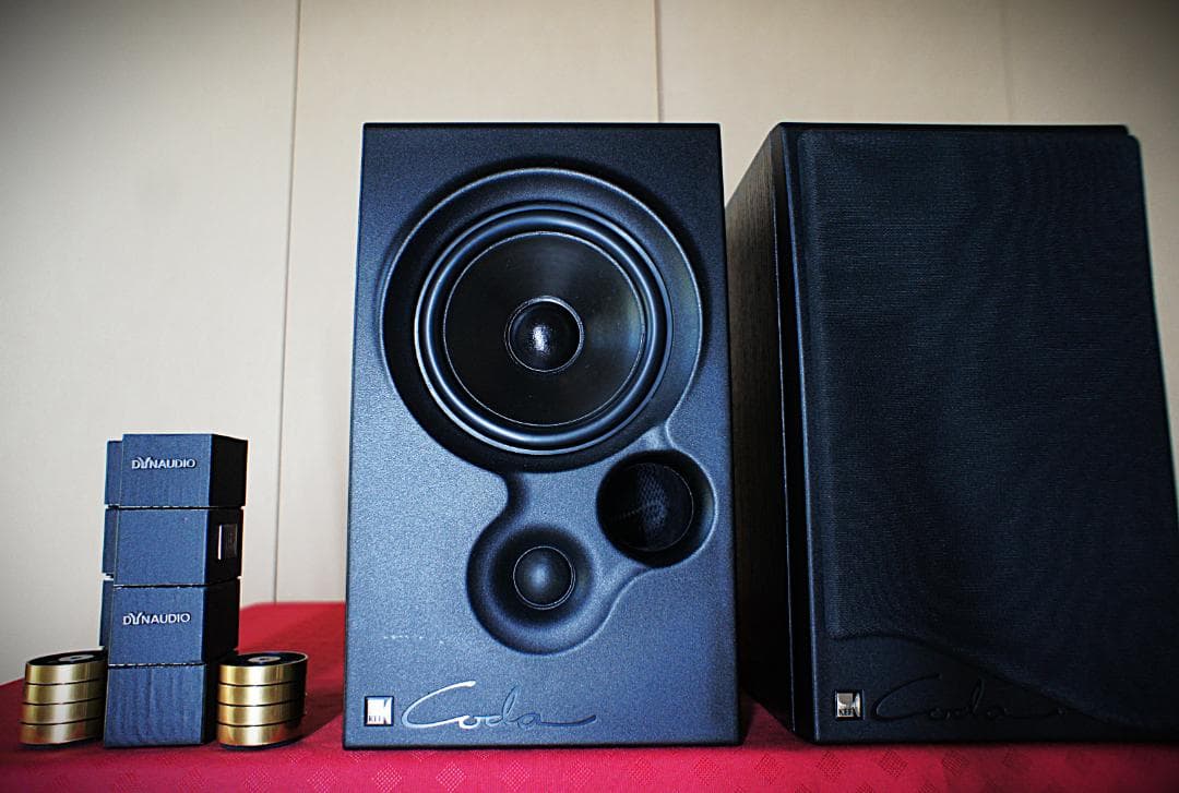 【超美品】KEF Coda7英国ブランドスピーカー　《インシュレータ選択付き》