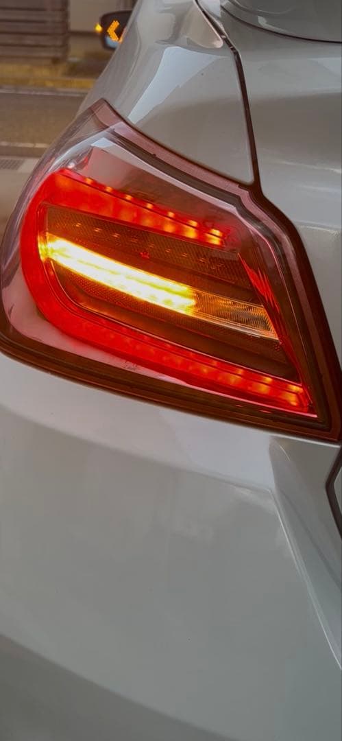 【ジャンク品】LIBERAL 隼 LEDテールランプ(vab/s4)