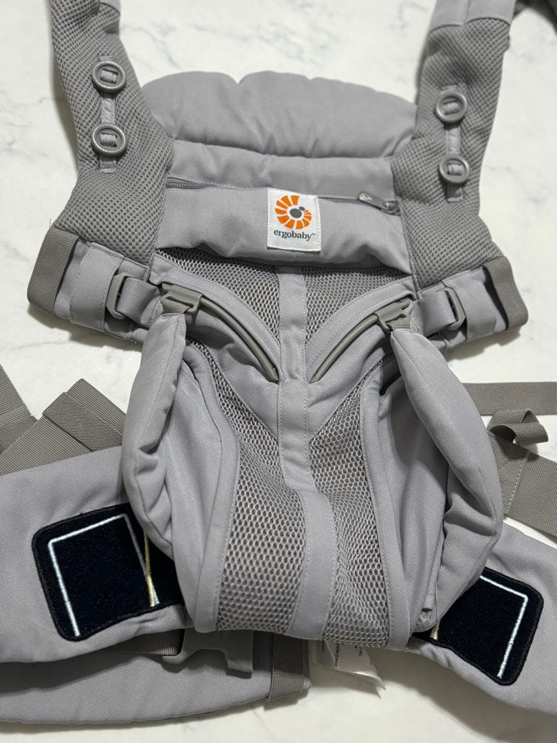 【ほぼ未使用品】エルゴベビー オムニ 360 クールエア メッシュ パールグレー