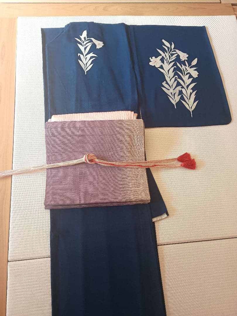 清楚可憐な百合の付け下げ 正絹絽