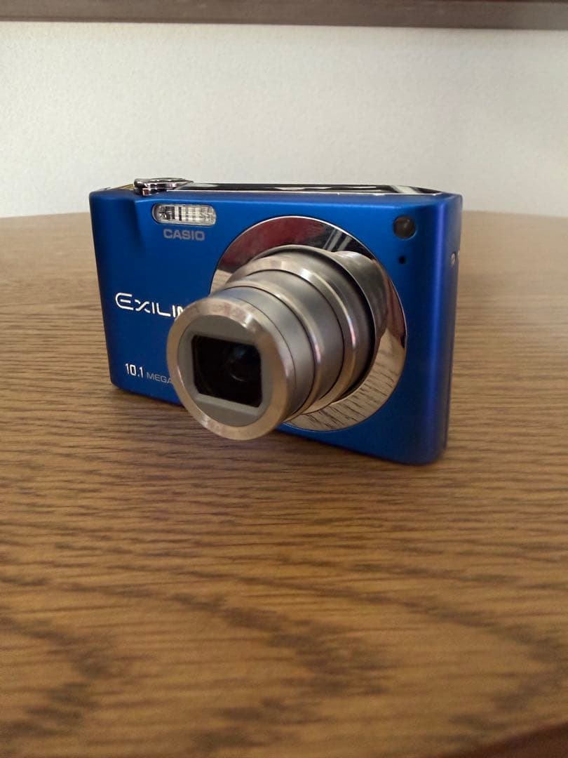 【動作品】CASIO EXILIM EX-Z100 純正バッテリーと充電器付