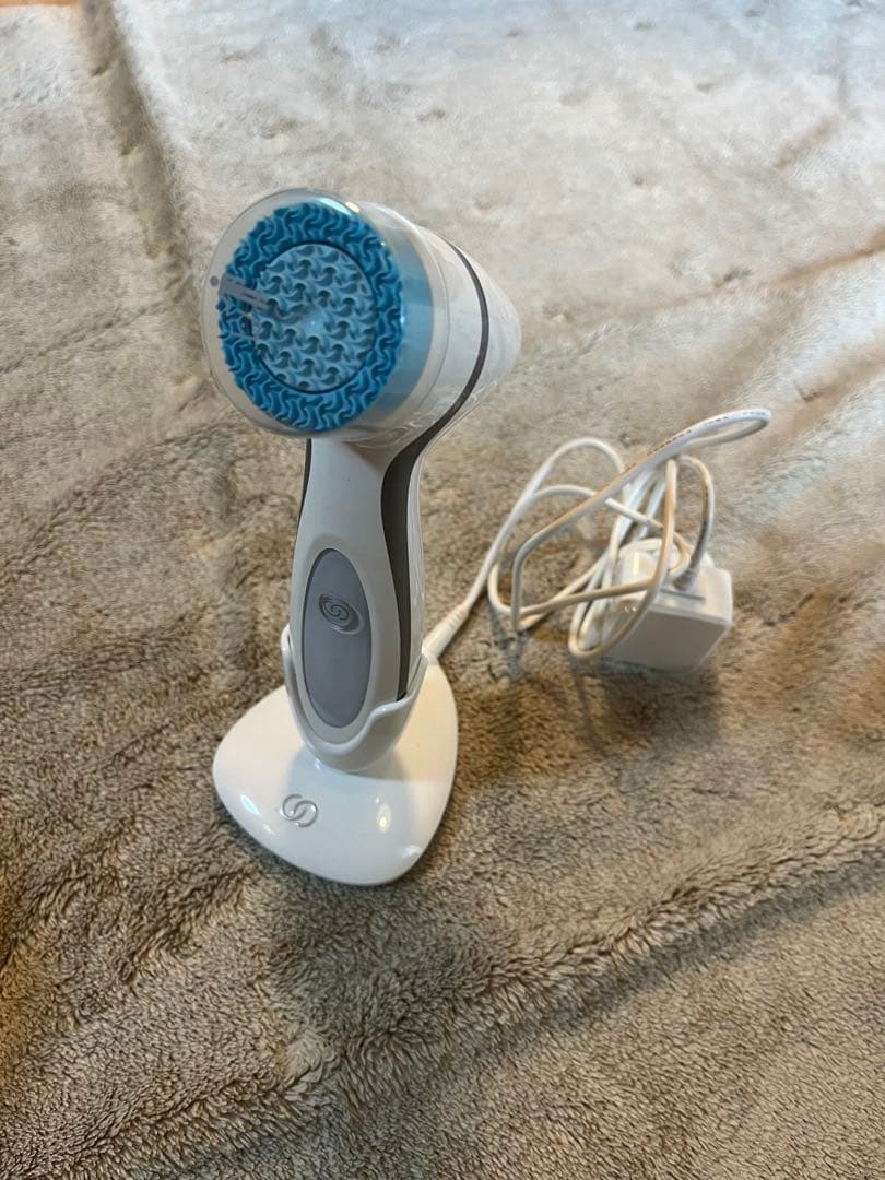 ルミスパ ニュースキン+ 専用トリートメントクレンザー　美品、箱付き