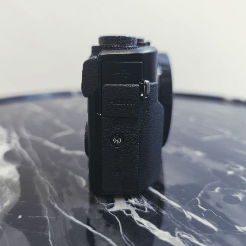 【未使用に近い】Canon PowerShot G7 X Mark II 本体