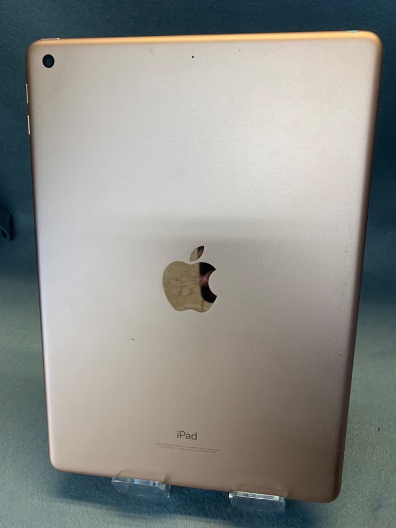ジャンク品 iPad 第6世代 32GB Wi-Fi版 ゴールド色