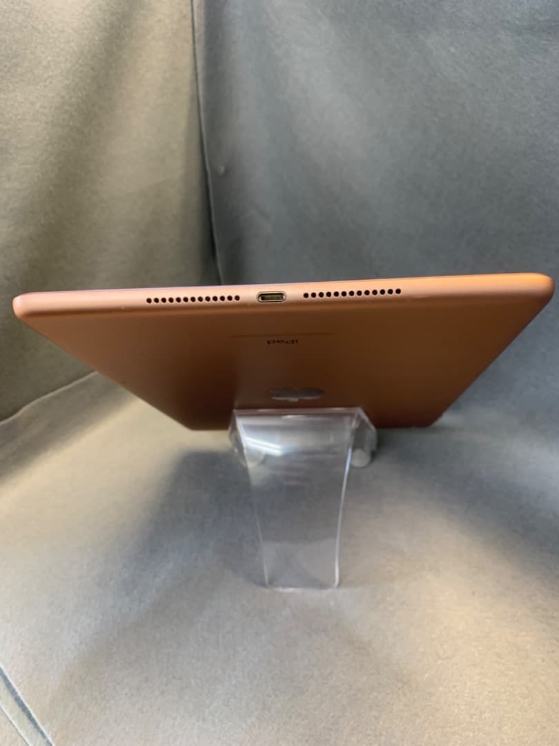 ジャンク品 iPad 第6世代 32GB Wi-Fi版 ゴールド色