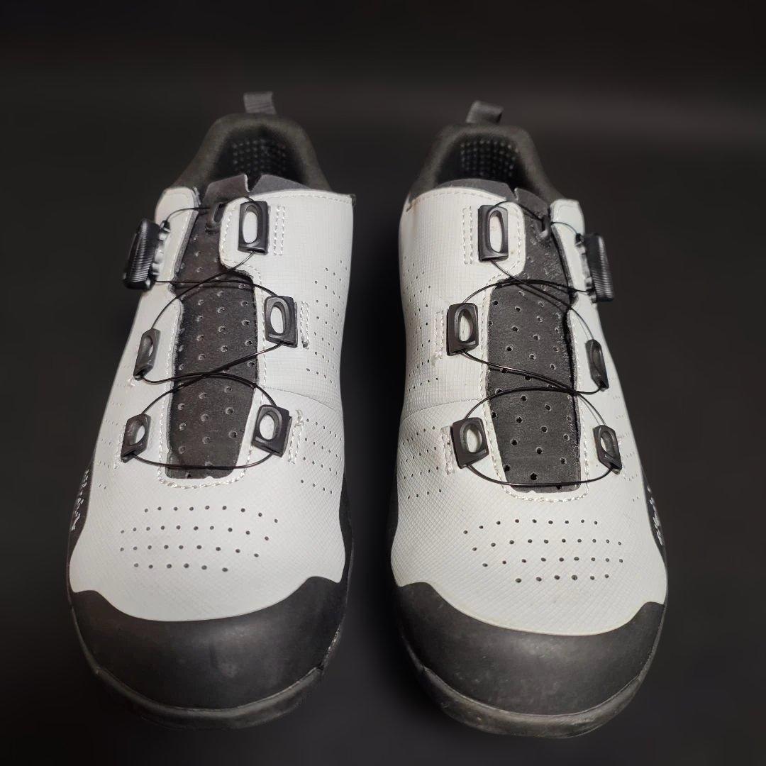 Fizik Terra Atlas ビンディングシューズ