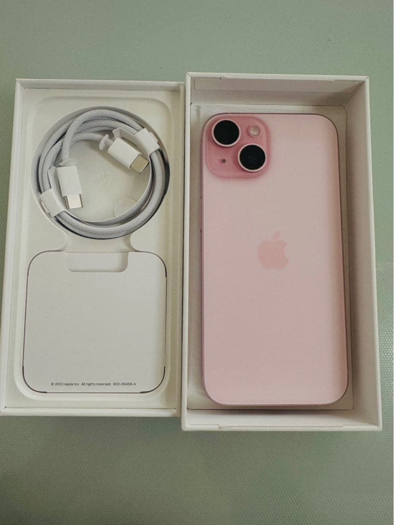 【本日限定特価】iPhone 15 128GB 　SIMフリー　ピンク