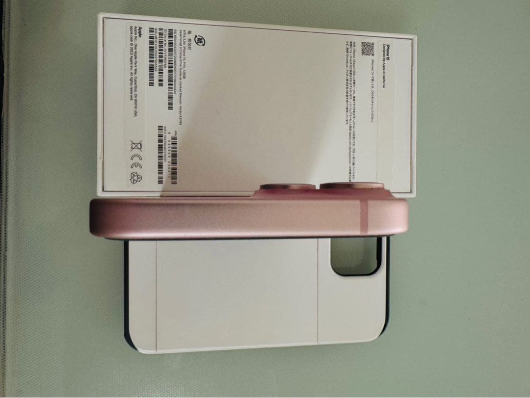 【本日限定特価】iPhone 15 128GB 　SIMフリー　ピンク