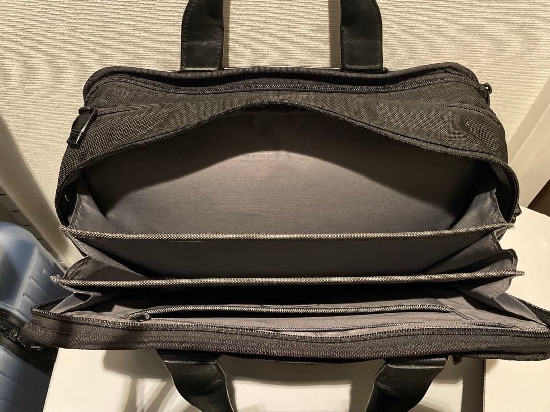 エ*ビ様 TUMI アルファ3 エクスパンダブル オーガナイザー ラップトップ