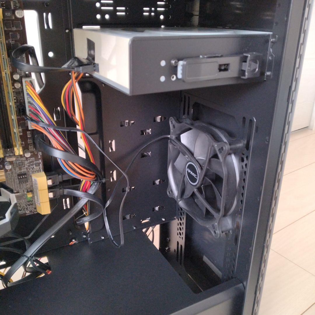 Antec P7 Silent PCケース