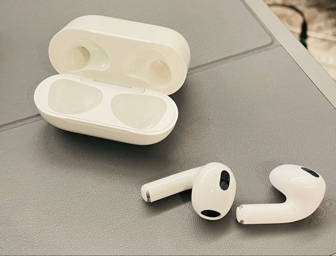 サ*シ様 AirPods3 本体