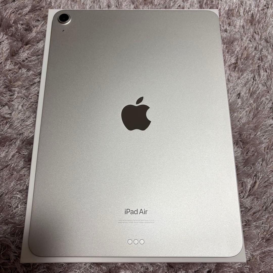 【ほぼ未使用】iPad Air5 64GB WiFiモデル スターライト