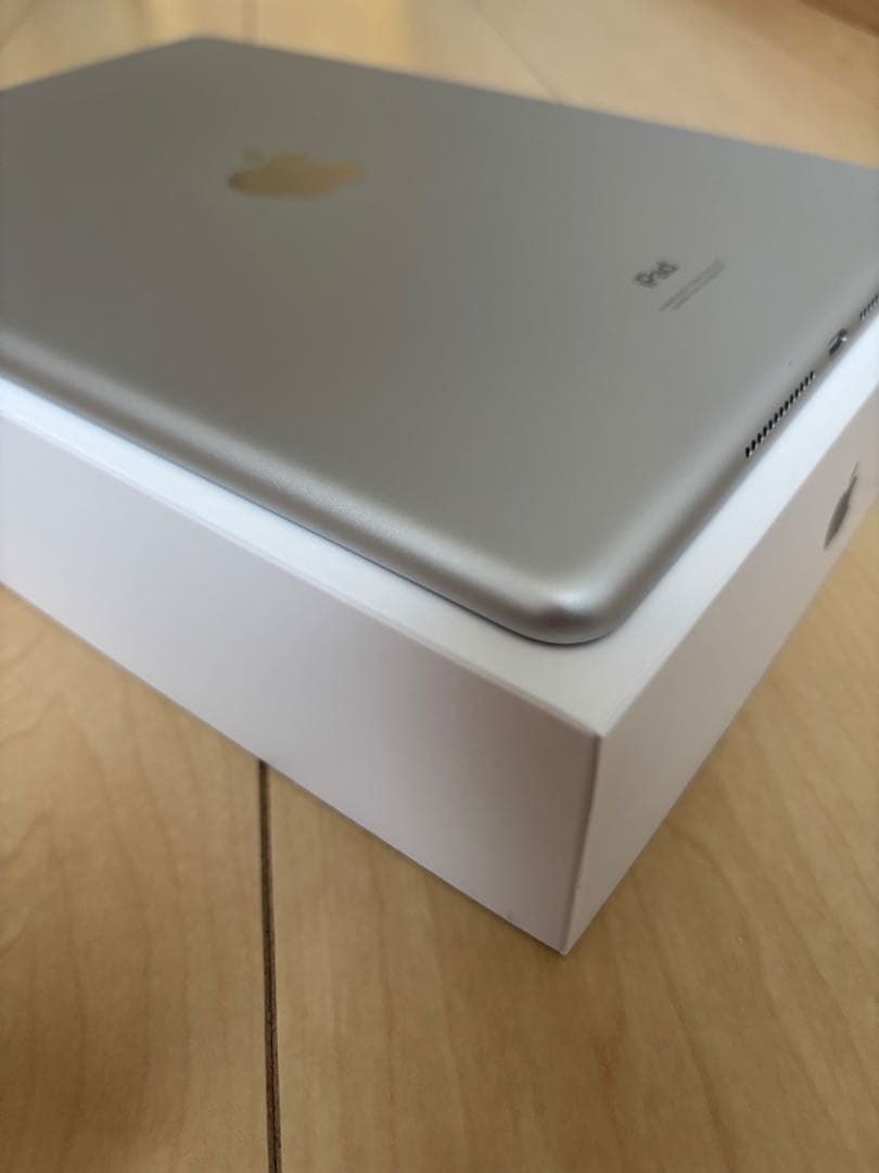 Apple iPad 第9世代 Apple認定整備済製品　Wi-Fi