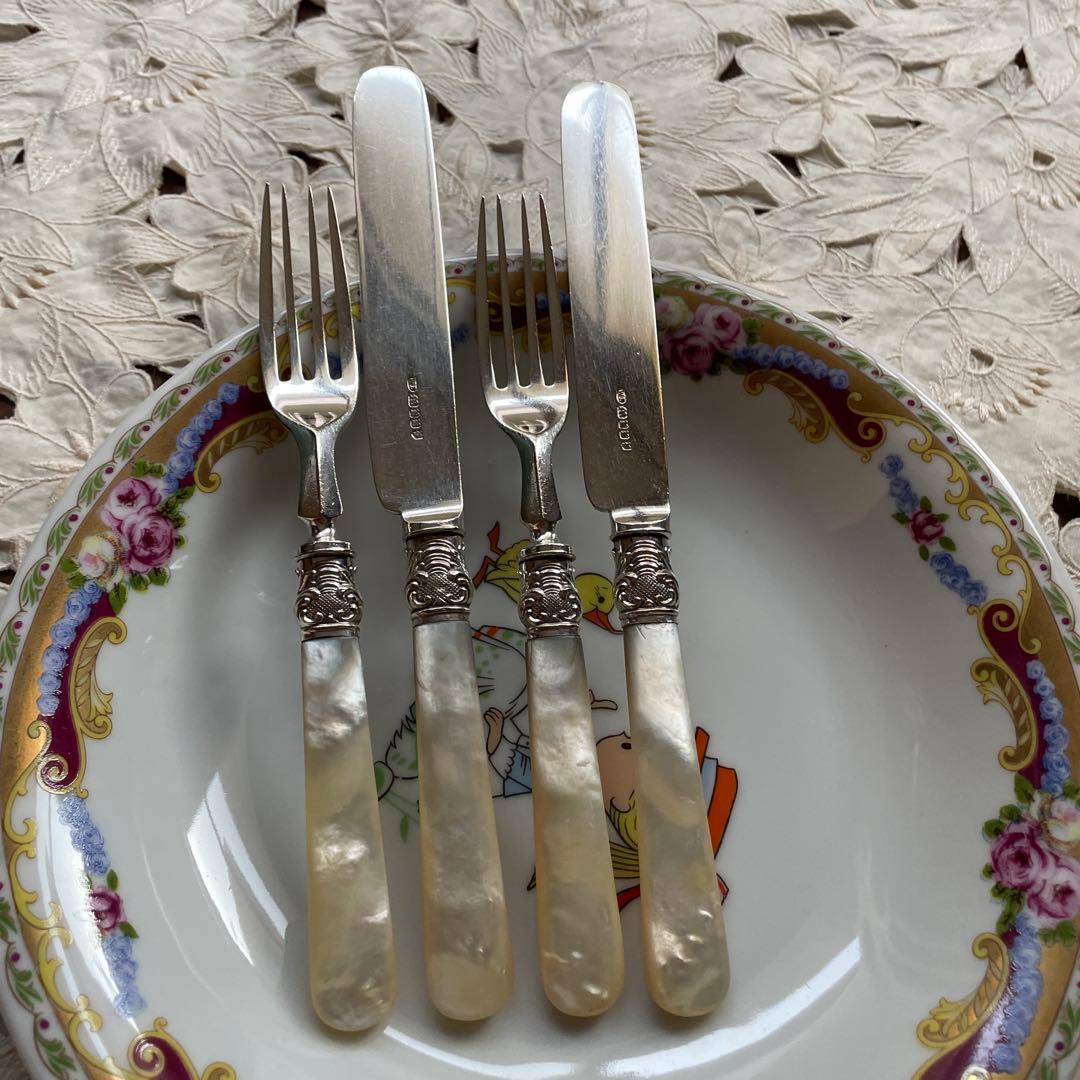 英国　マザーオブパール　白蝶貝　ナイフ＆フォーク　4本　アンティーク