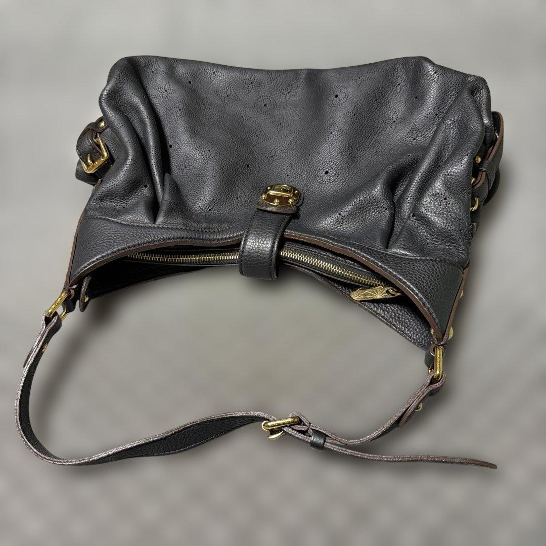 LOUIS VUITTON ルイヴィトン　モノグラム　マヒナ　希少
