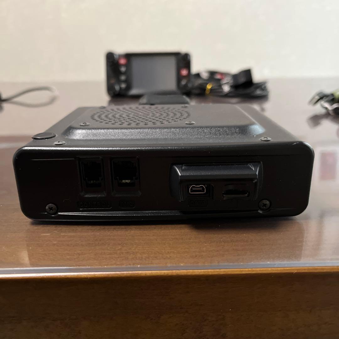 八重洲無線　144/430MHz FM／デジタルカートランシーバー