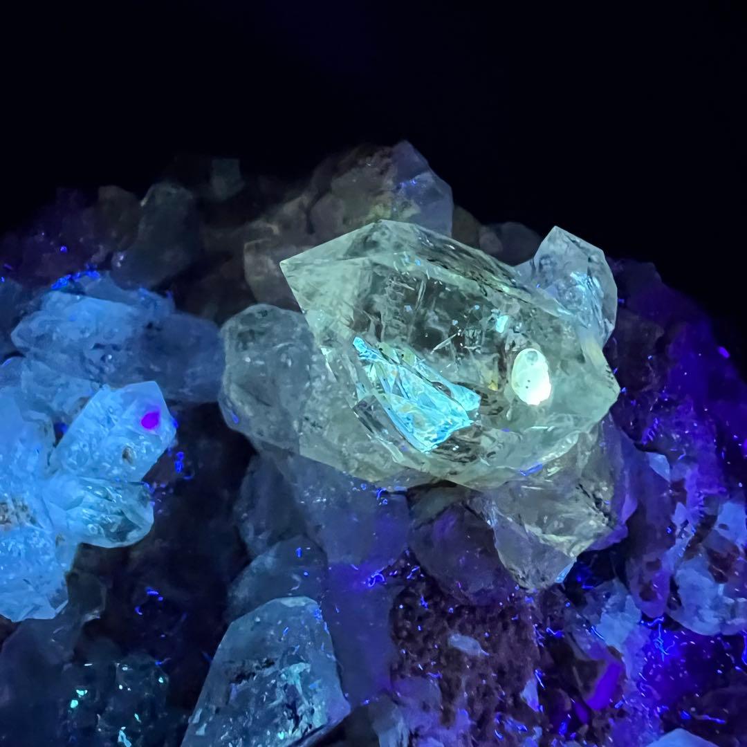 オイルインクォーツ クラスター 水晶 標本 鉱物 原石