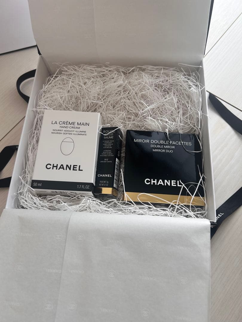 CHANEL LA CRÈME MAIN & リップクリーム&ミラー セット